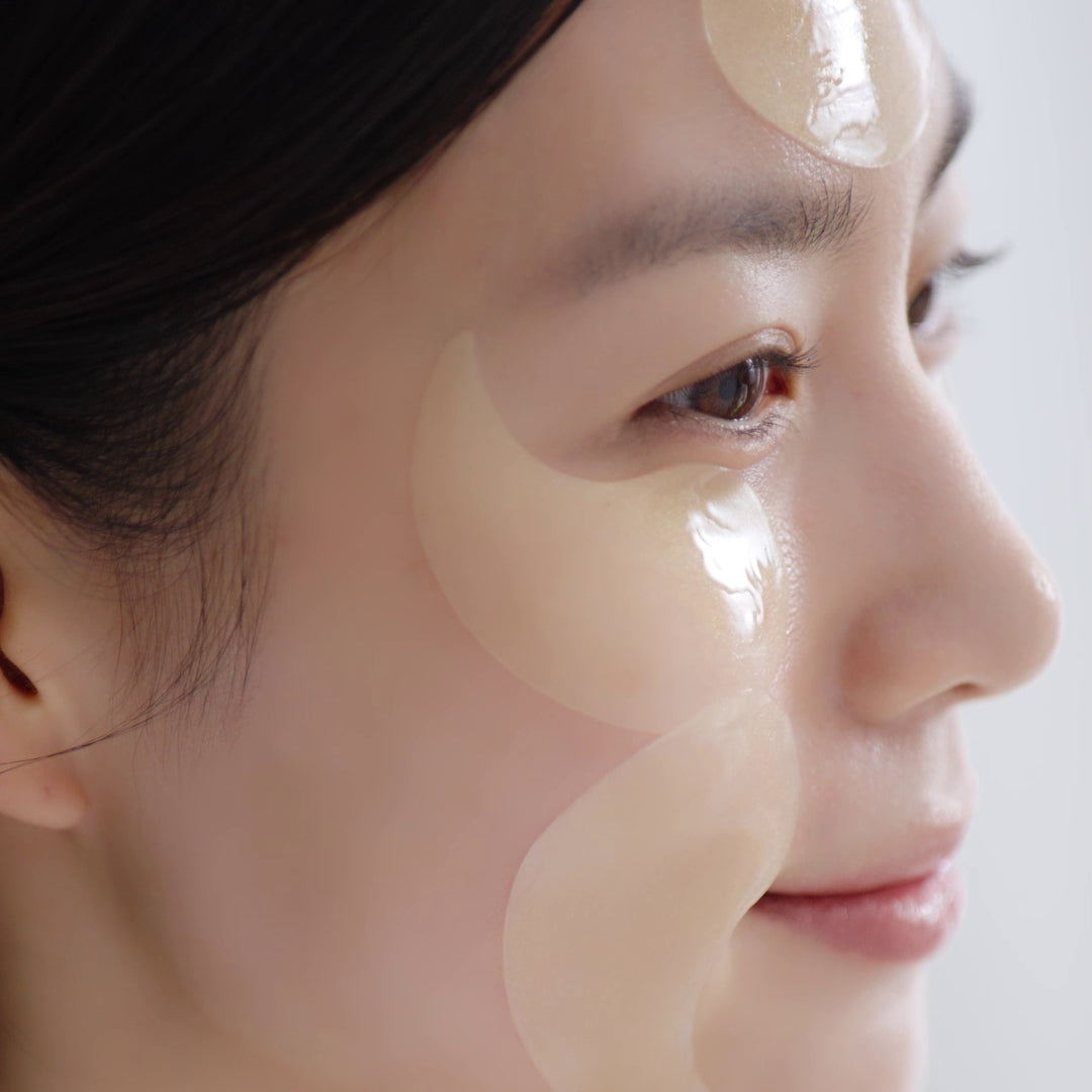 Lifestyle image of BACIEL Vita Brighten Up 75 Eye Patch used on under eyes, forehead, and smile lines