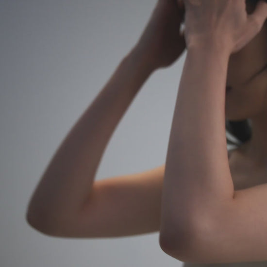 Video showing how to use BACIEL Perfect Hyaltenol 10 Eye Patch, highlighting patch texture, key features, and everyday skincare routine